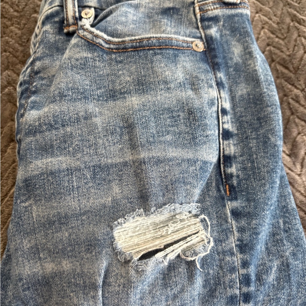 American Eagle Distressed Super Hi-rise Jegging